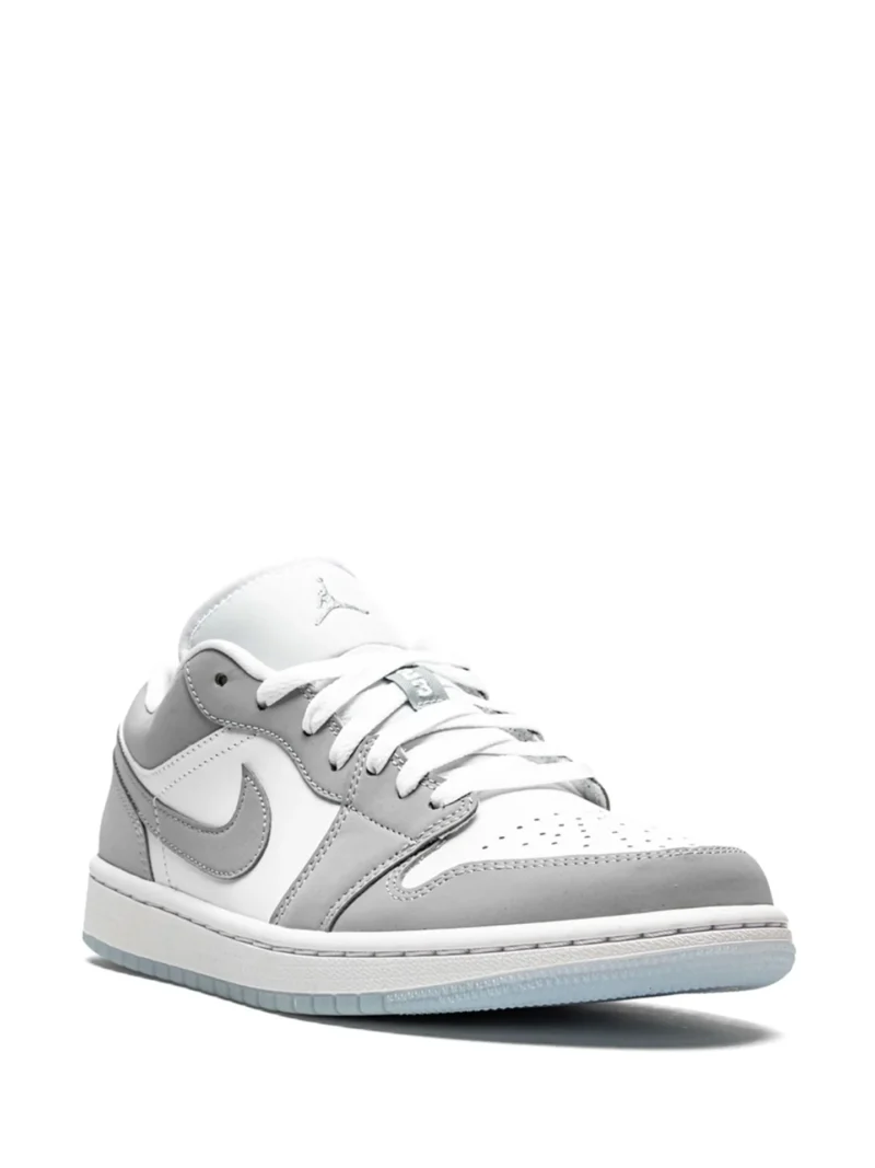 Air Jordan 1 Wolf Grey